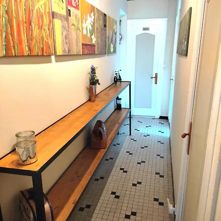 Проживание в семье Chambre Partagee Chez L'habitant Pineuilh